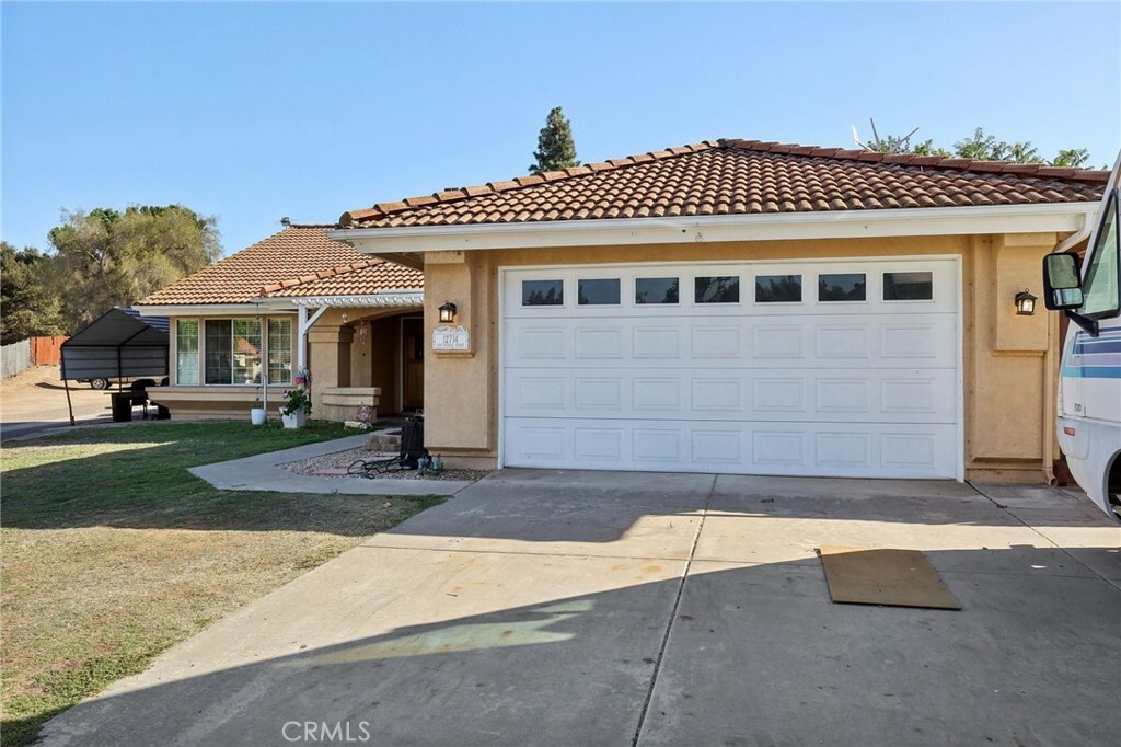 Property Photo:  12714 Los Coches Court  CA 92040 