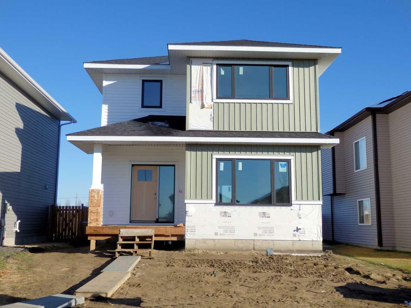 91 Aurora Heights Boulevard  Blackfalds AB T4M 0M7 photo