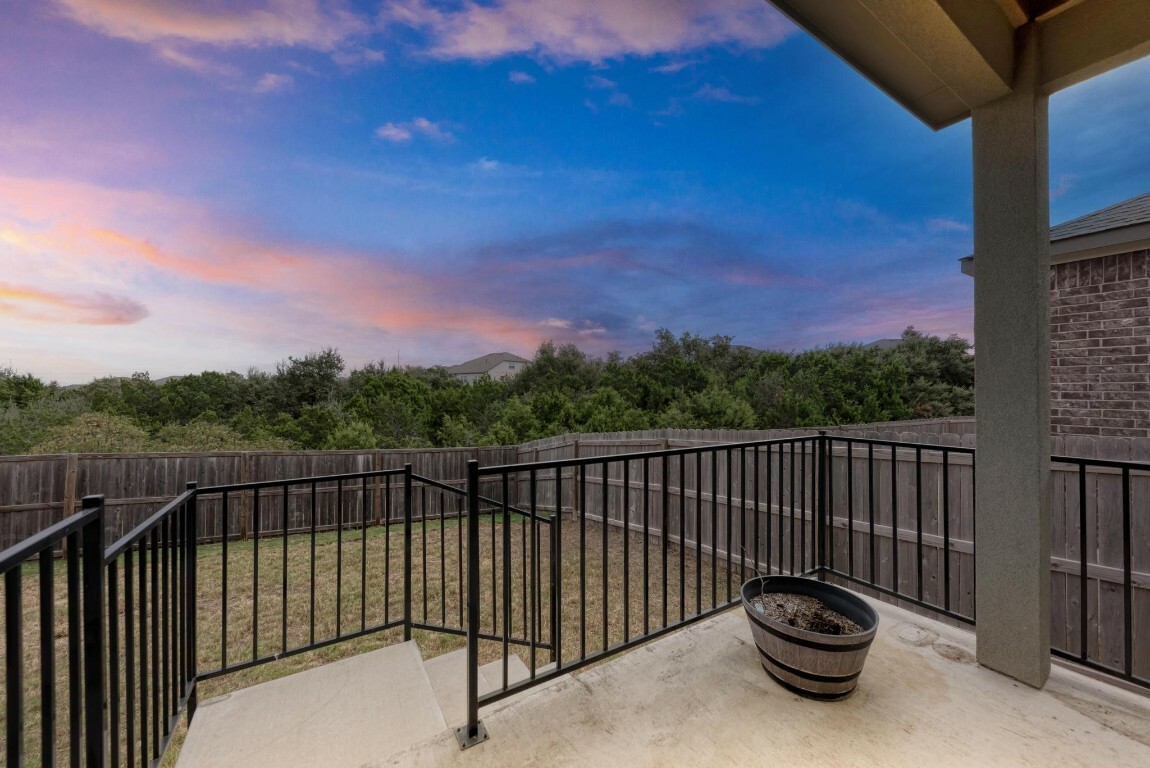 Property Photo:  813 Mallow Road  TX 78641 