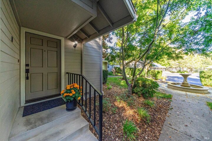 House for sale in Napa 111 Valley Club Circle, Napa, CA 94558