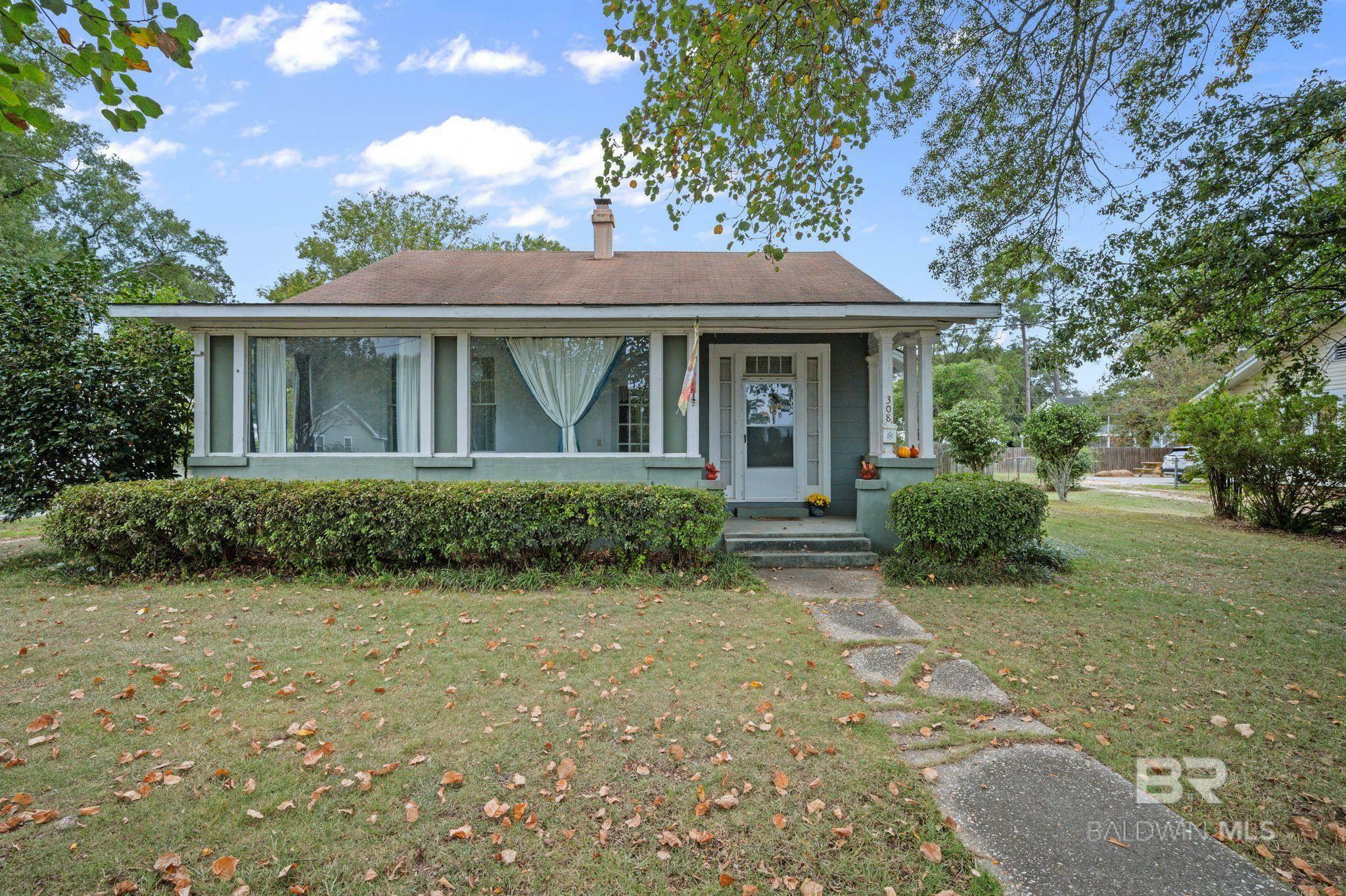 Property Photo:  308 S Presley Street  AL 36502 