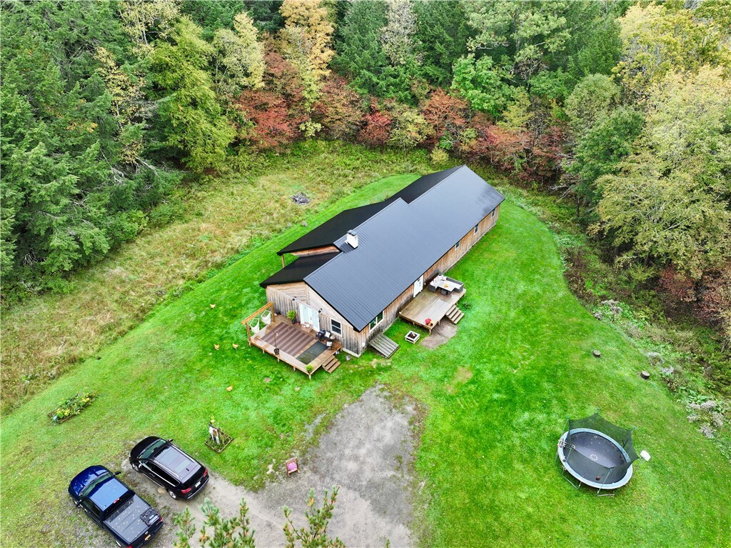 Property Photo:  610 Lower Fairfield Rd  NY 13811 