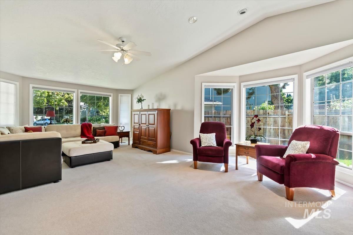 Property Photo:  1450 E Seaside Ct  ID 83706 