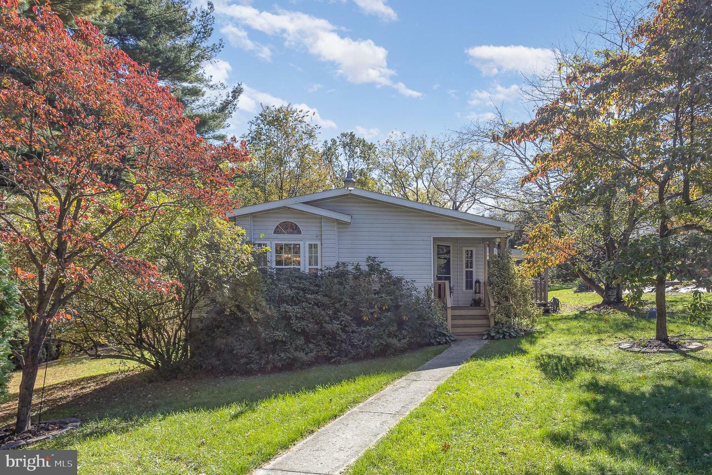 Property Photo:  8 Troy Avenue  PA 17046 