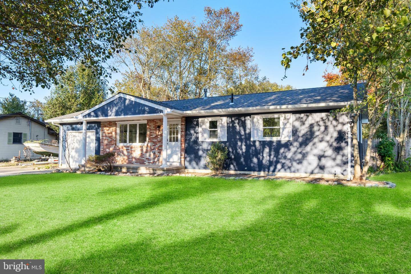 Property Photo:  118 Jericho Road  NJ 08087 