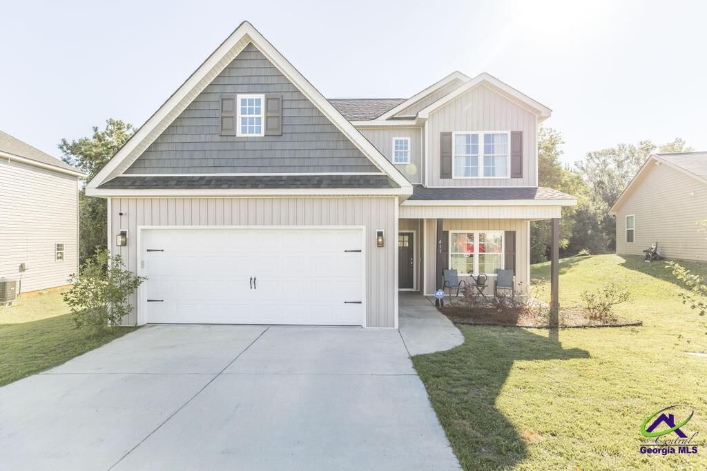 Property Photo: 411 Haddenham Court GA 31069