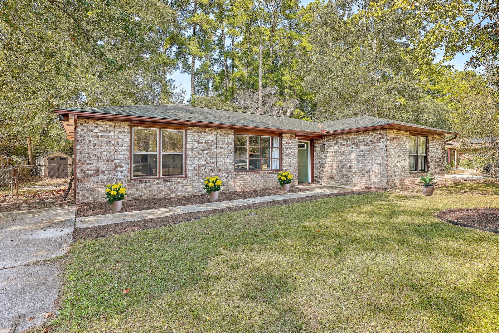 Property Photo: 4968 Foxwood Drive SC 29418