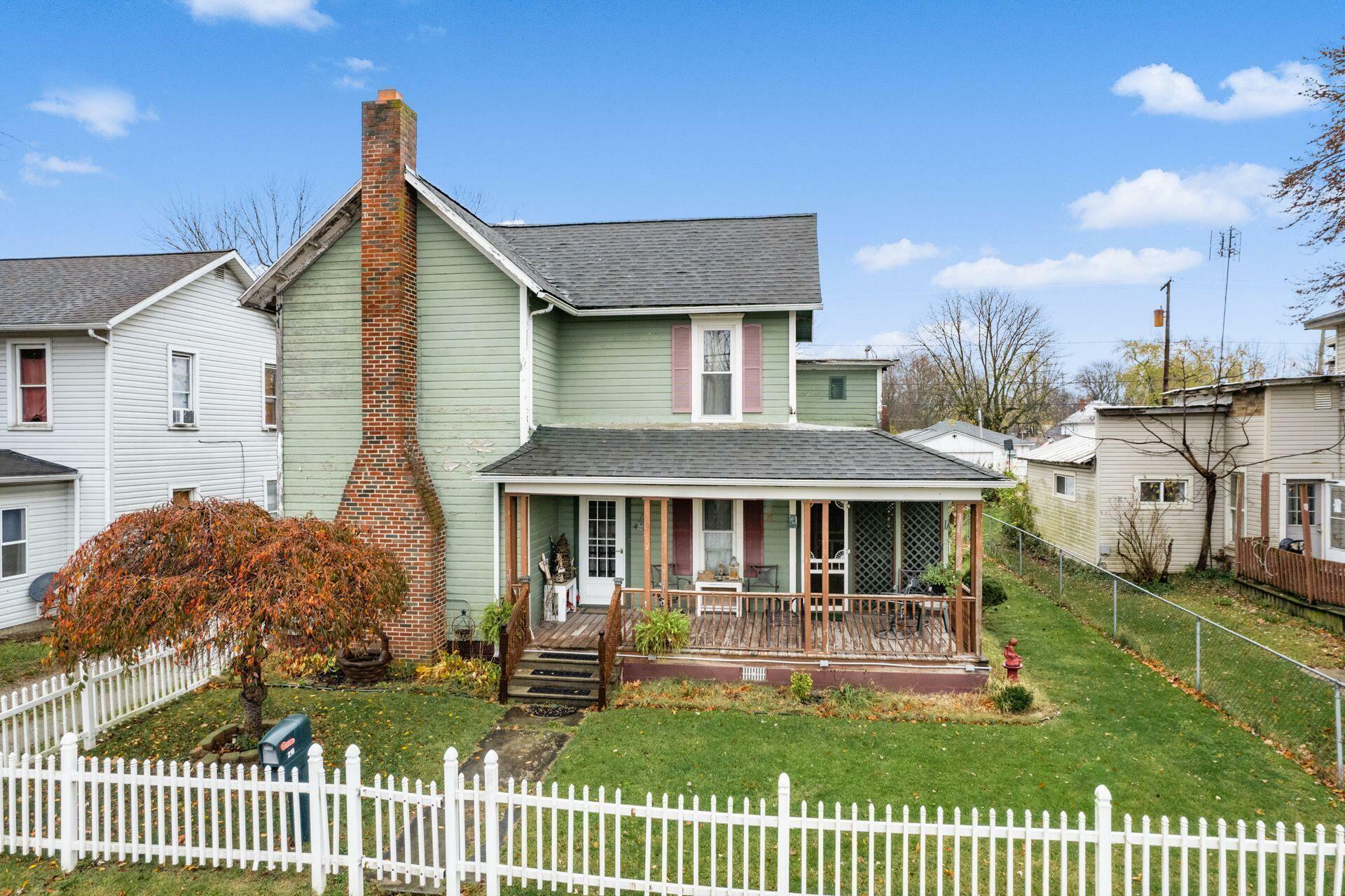 Property Photo:  216 N Franklin Street  OH 43344 