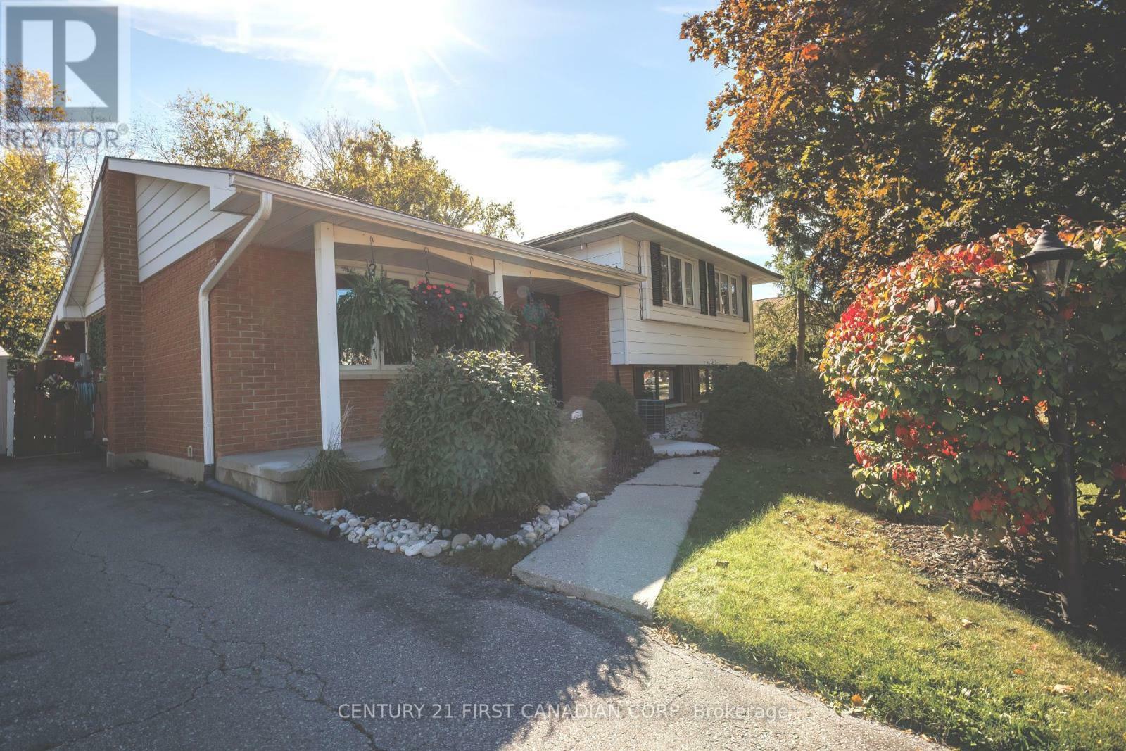 Photo de la propriété:  184 Millbank Drive  ON N6C 4V8 