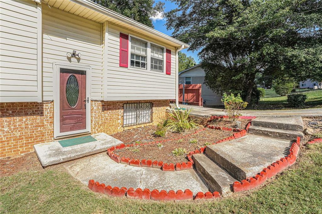 Property Photo:  3971 Cornell Boulevard SW  GA 30331 