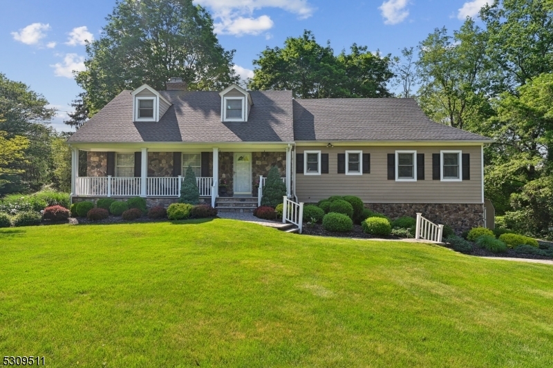 Property Photo:  142 Annin Rd  NJ 07931 