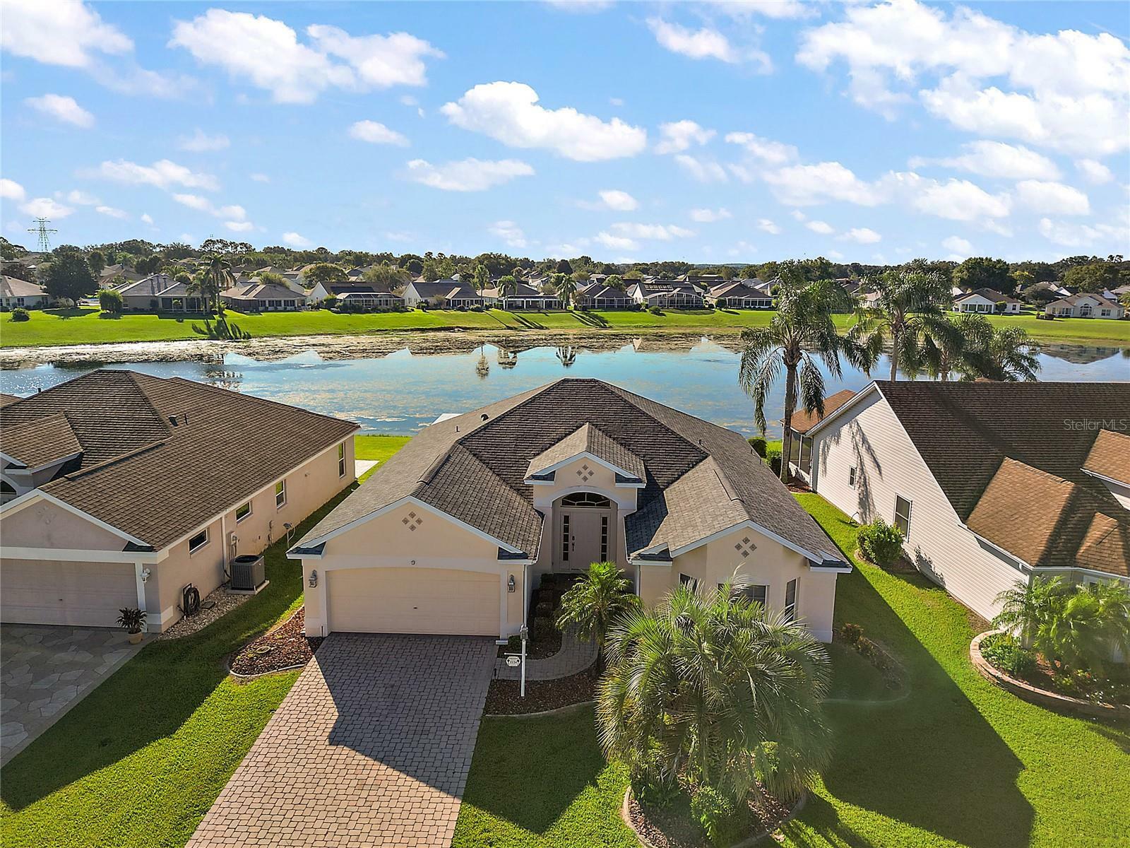 Property Photo: 2124 Zaragoza Place FL 32159
