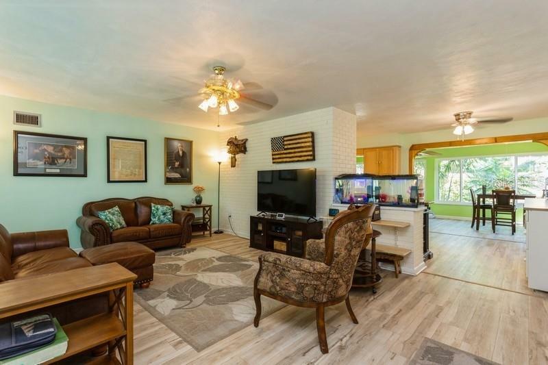 Property Photo:  1576 Jeffords Street  FL 33756 