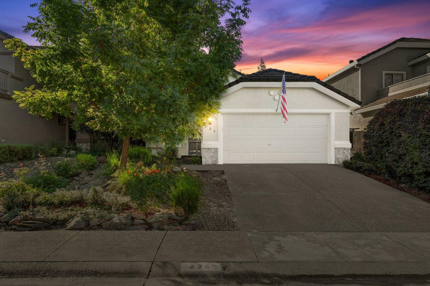 Property Photo:  236 Rochelle Court  CA 95661 