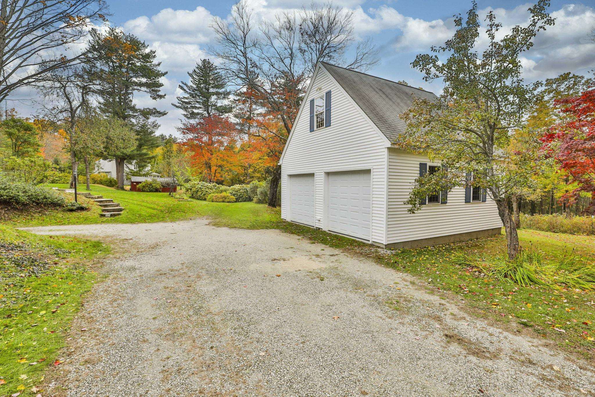 Property Photo:  44 Maple Farm Road  NH 03032 