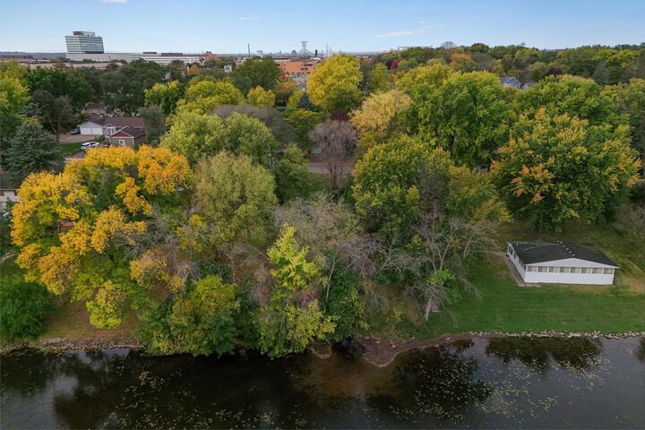 Property Photo:  503 Gentry Avenue N  MN 55128 