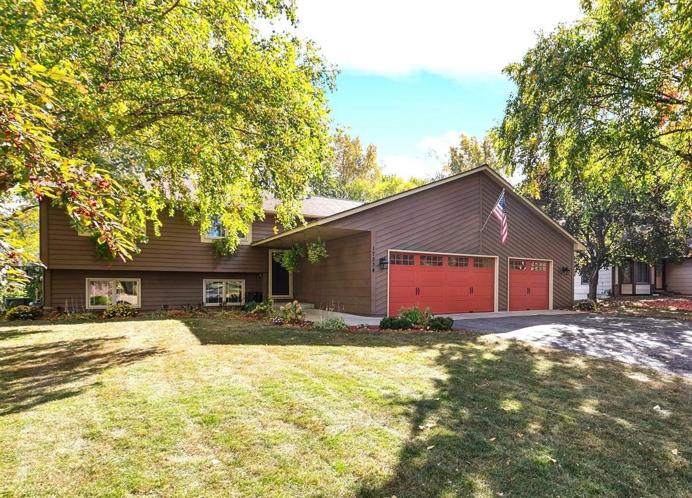 Property Photo:  17534 Iceland Trail  MN 55044 