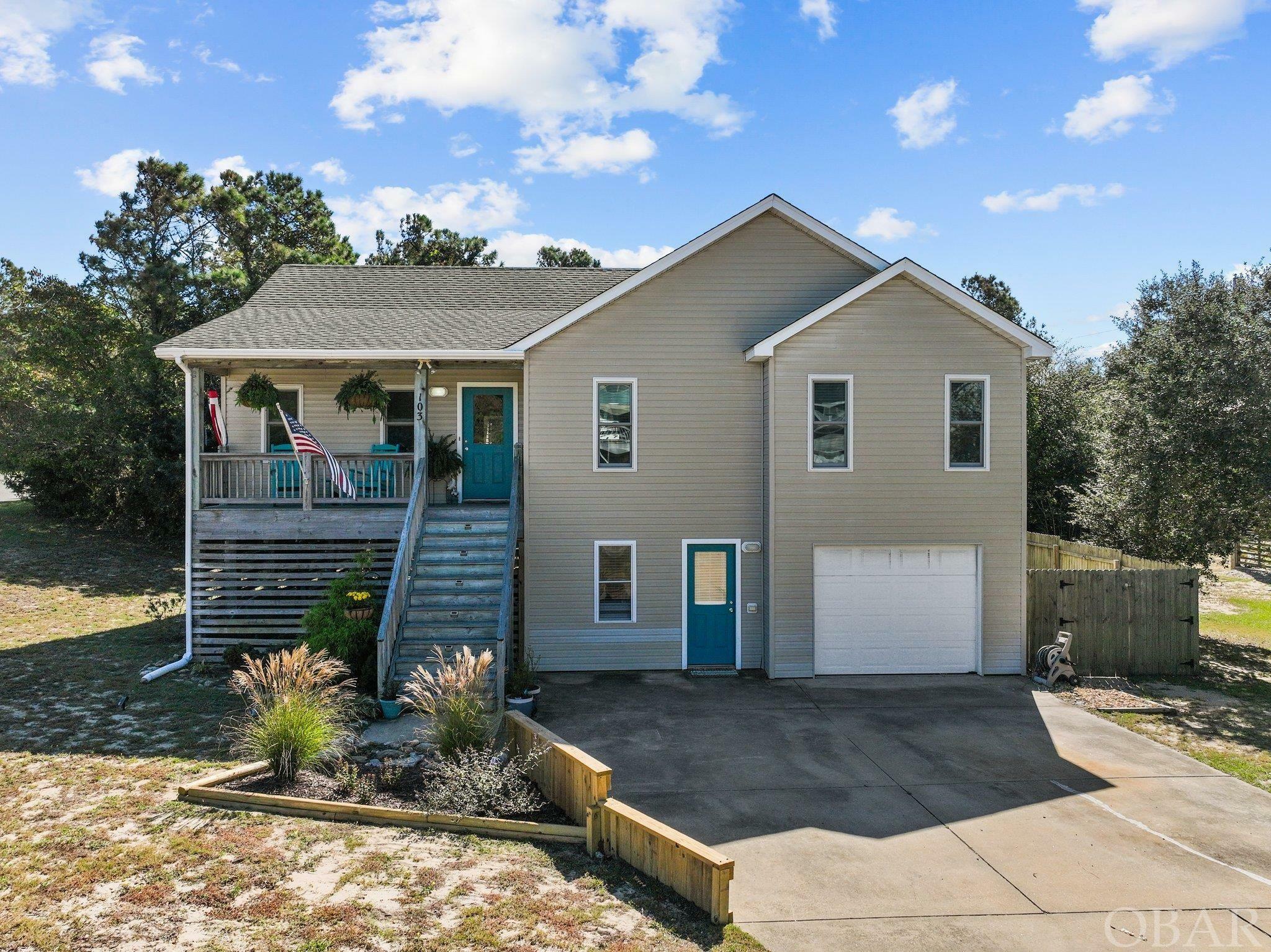 Property Photo:  103 Captain Hobbs Court  NC 27949-6029 