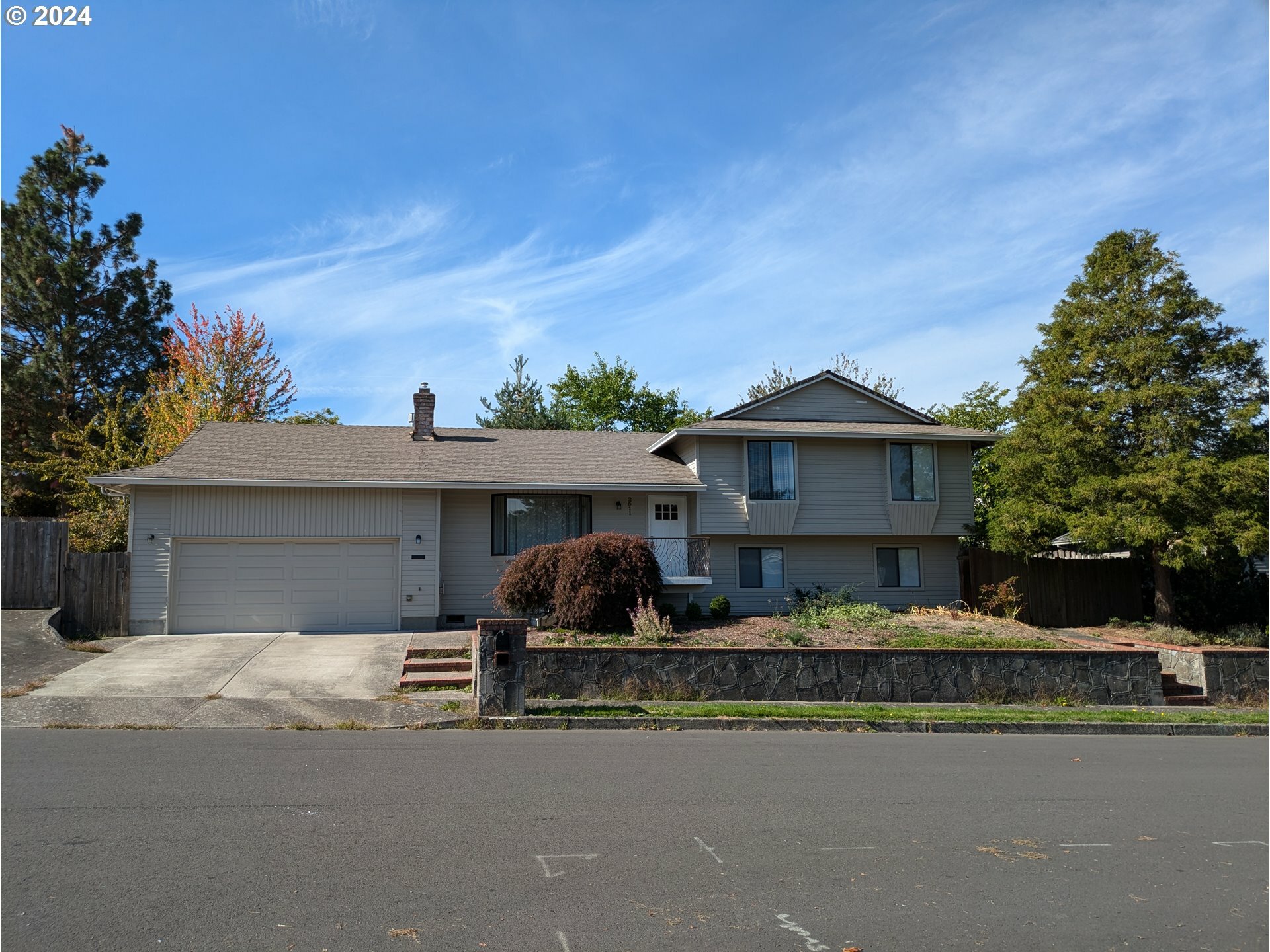 2511 SW Brixton Dr  Gresham OR 97080 photo