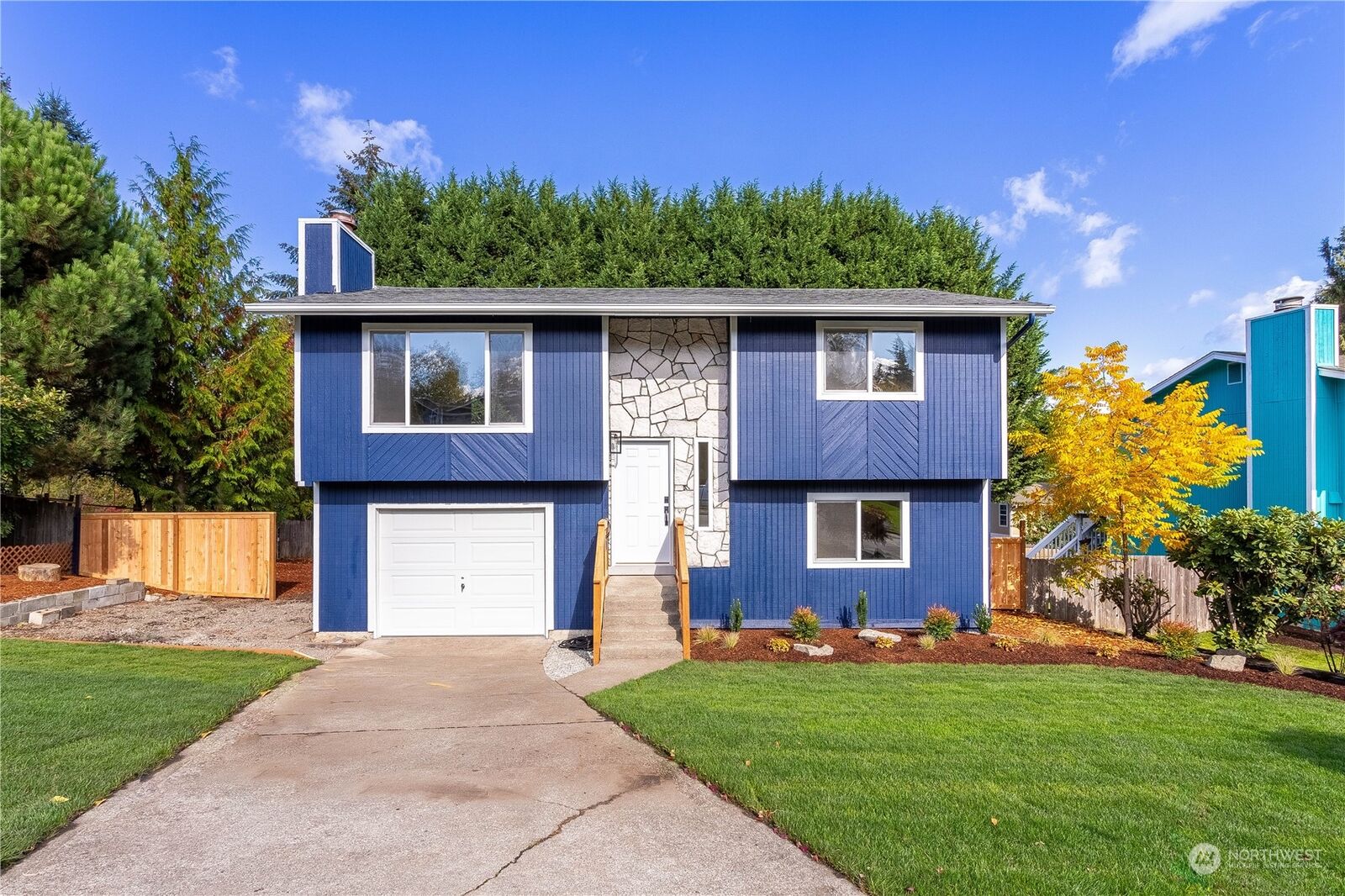 Property Photo:  11620 SE 225th Street  WA 98031 