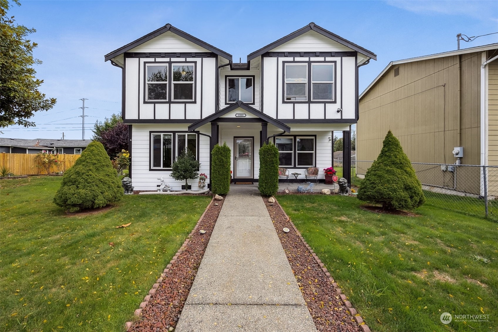 Property Photo:  3309 S Ainsworth Avenue  WA 98418 