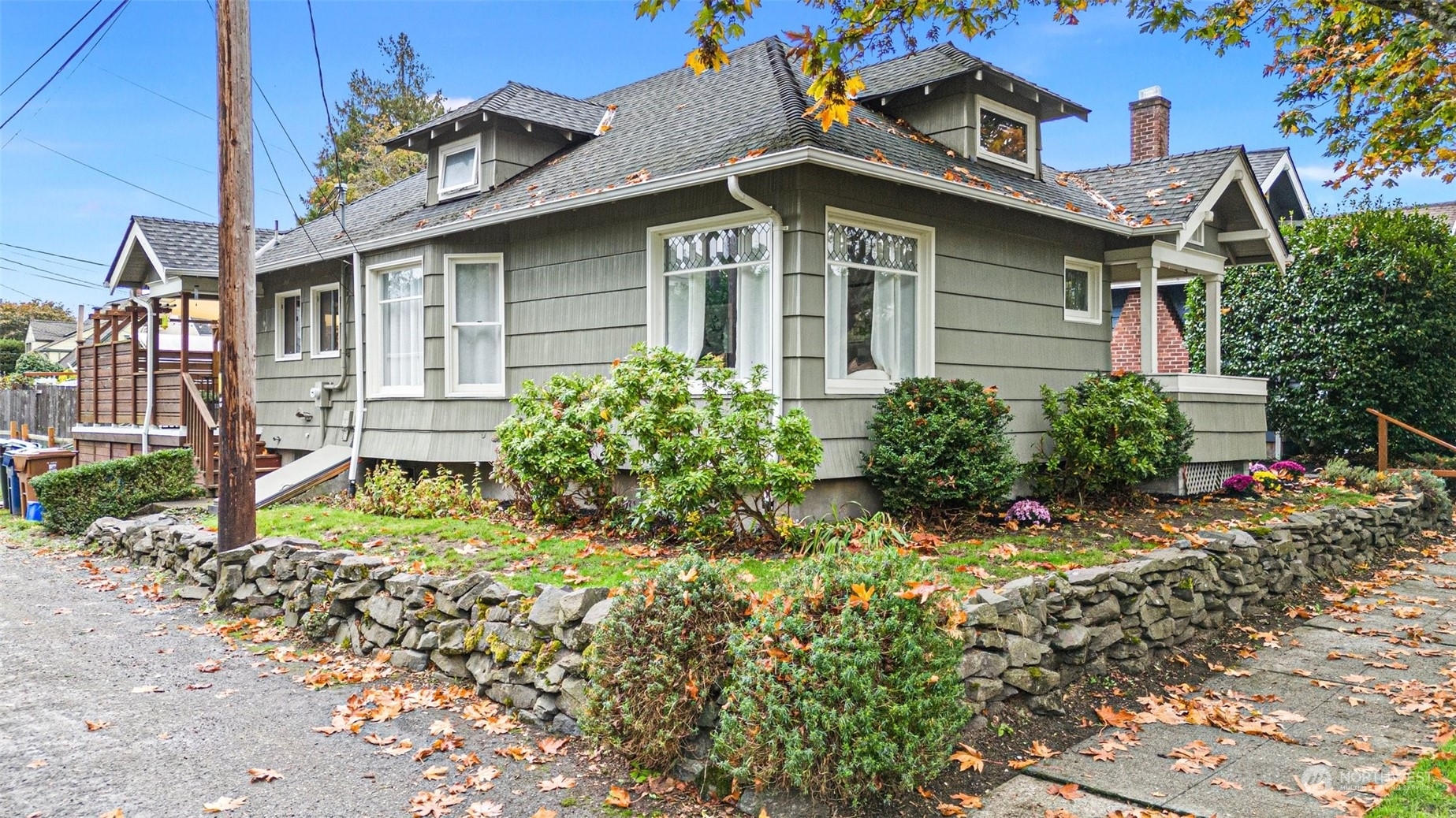 Property Photo:  2511 N Warner Street  WA 98406 