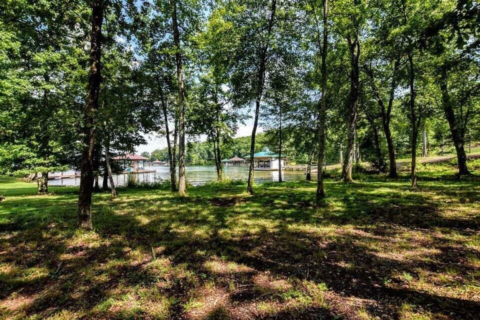 Property Photo:  438 Lake Harbor Drive  TN 37381 