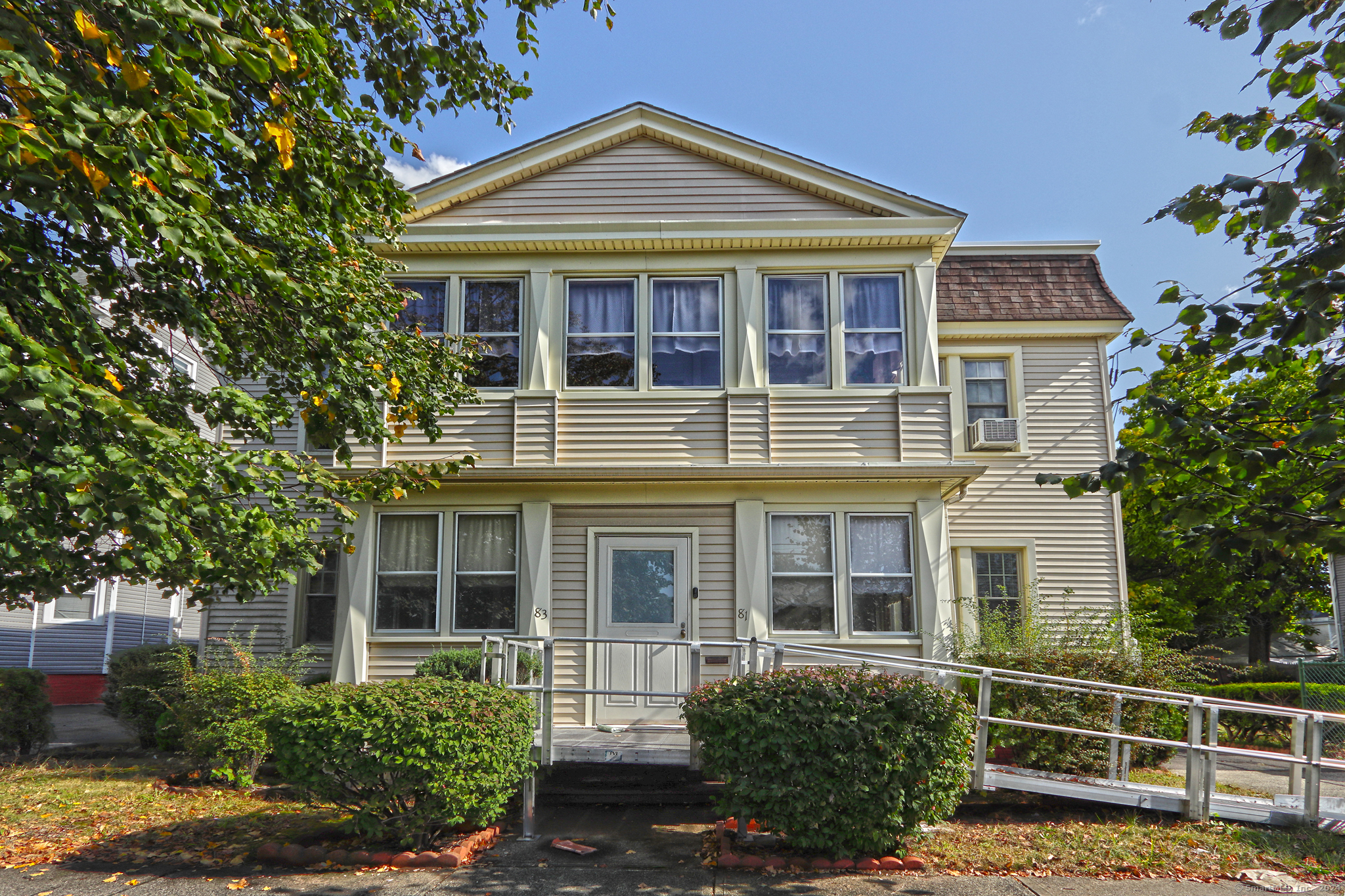 Property Photo:  81-83 Plymouth Street  CT 06519 