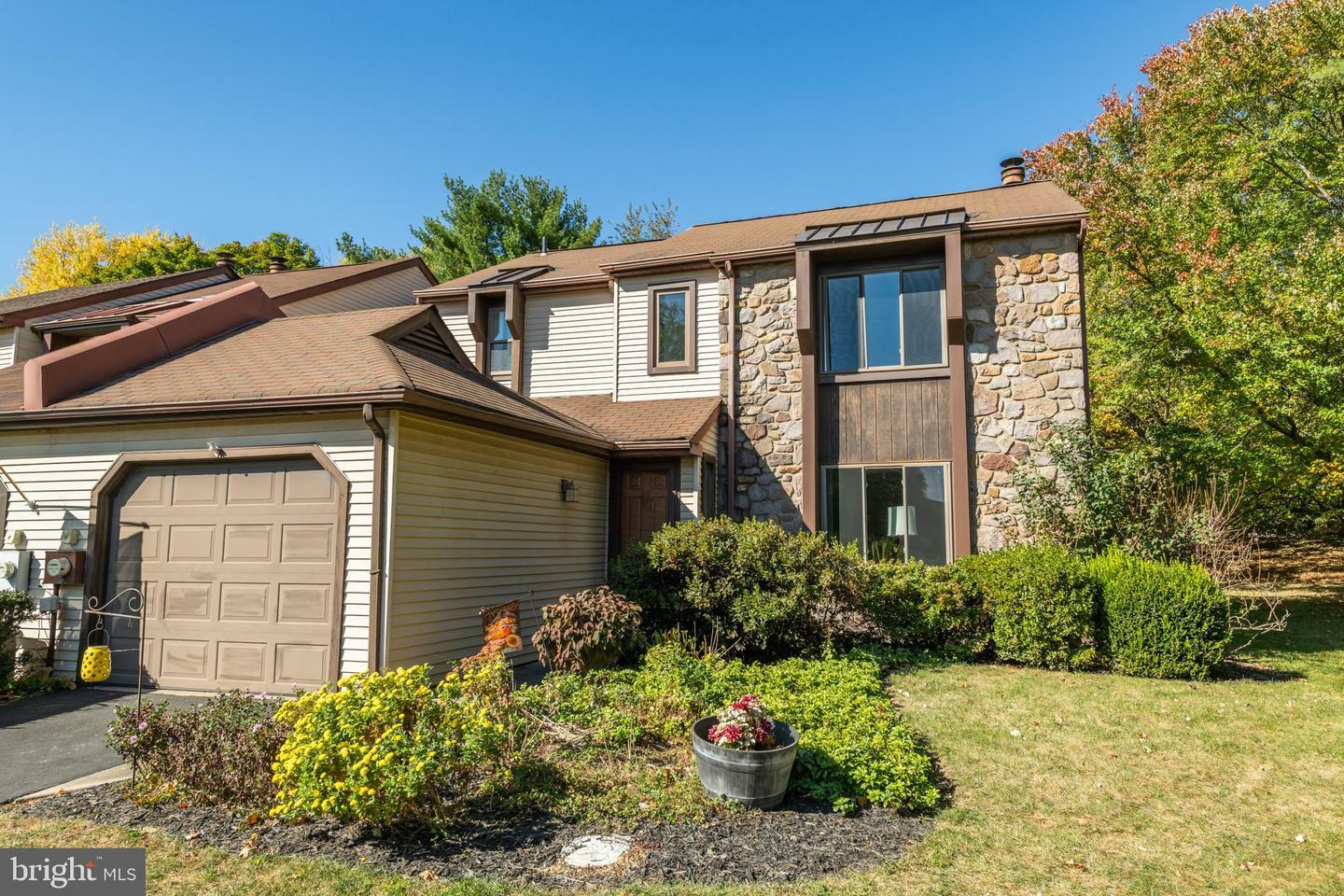 Property Photo:  125 Granite Hill Court  PA 19047 