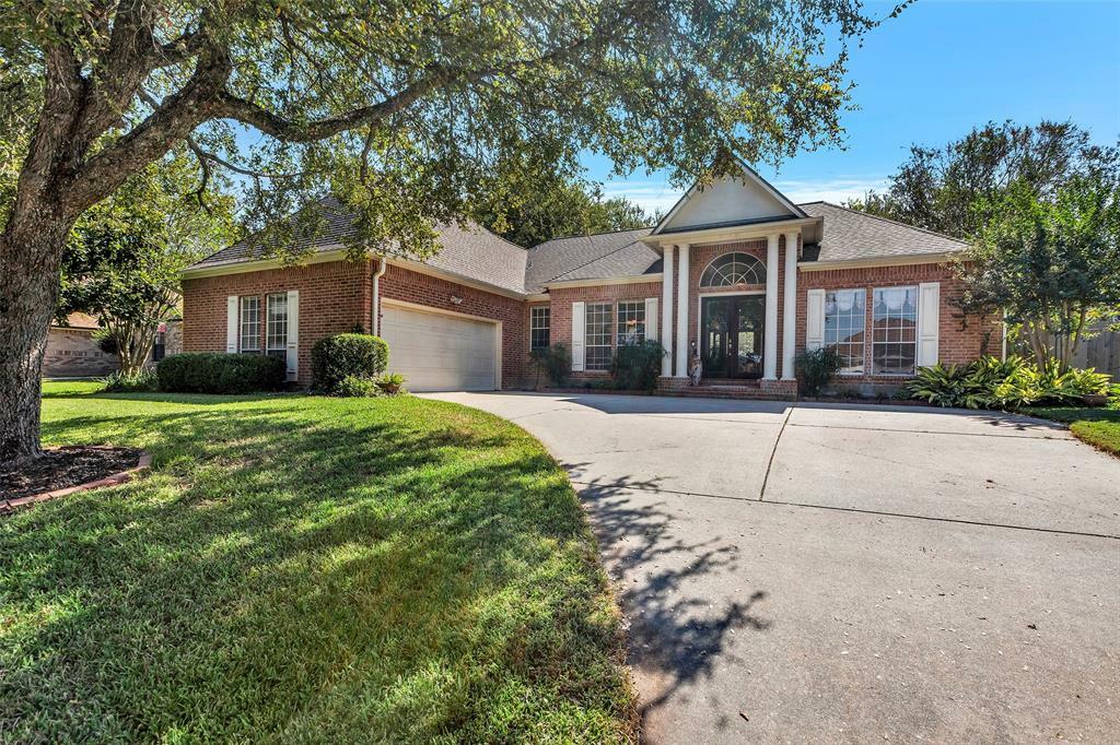 Property Photo:  143 Lakeside Drive  TX 77356 