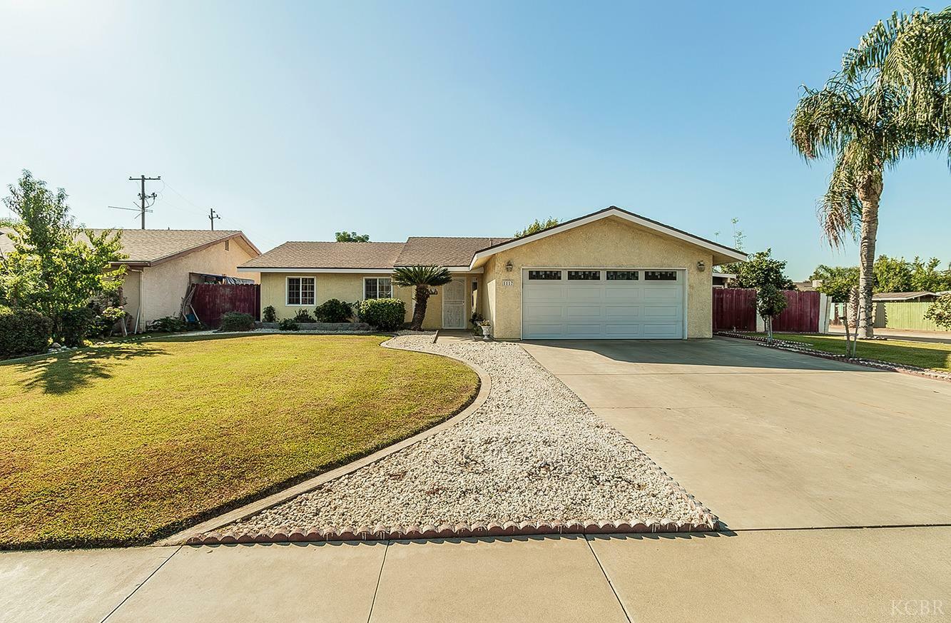 Property Photo:  1117 E El Dorado  CA 93654 