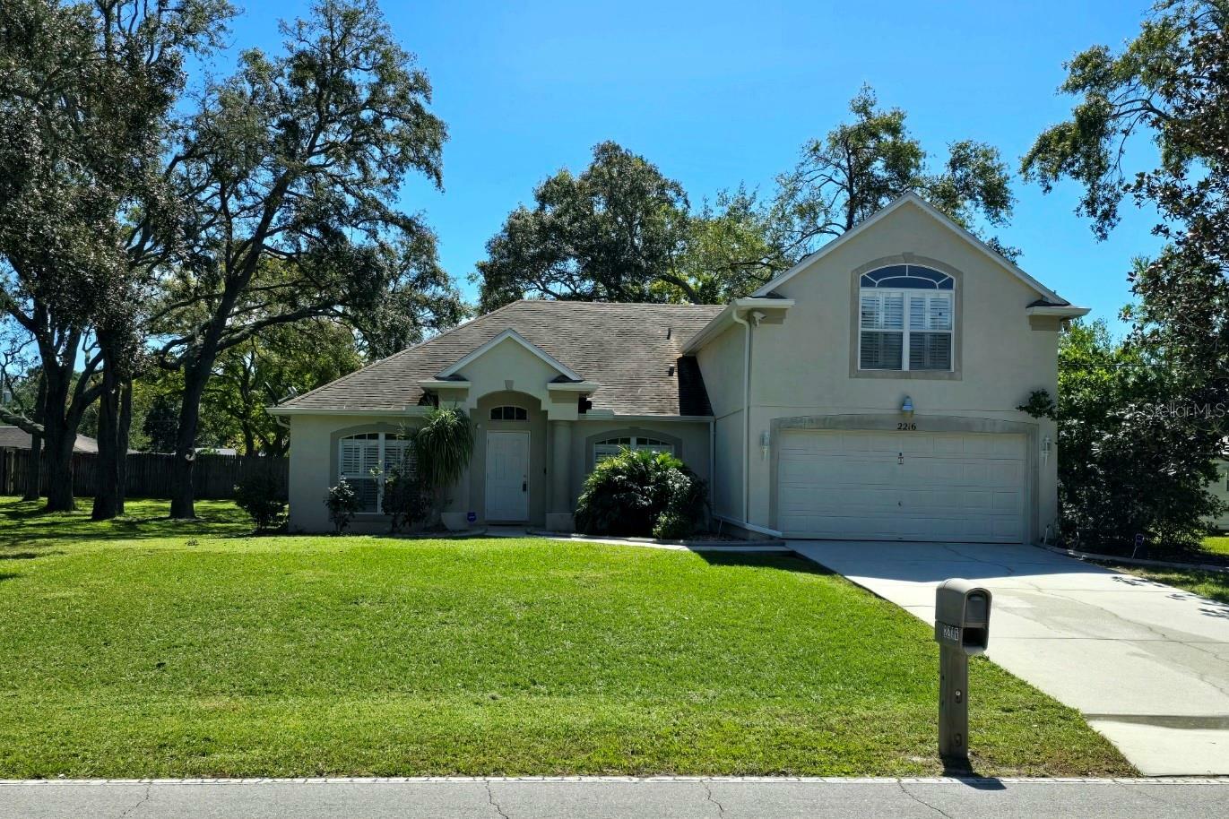 Property Photo: 2216 Waterfall Drive FL 34608