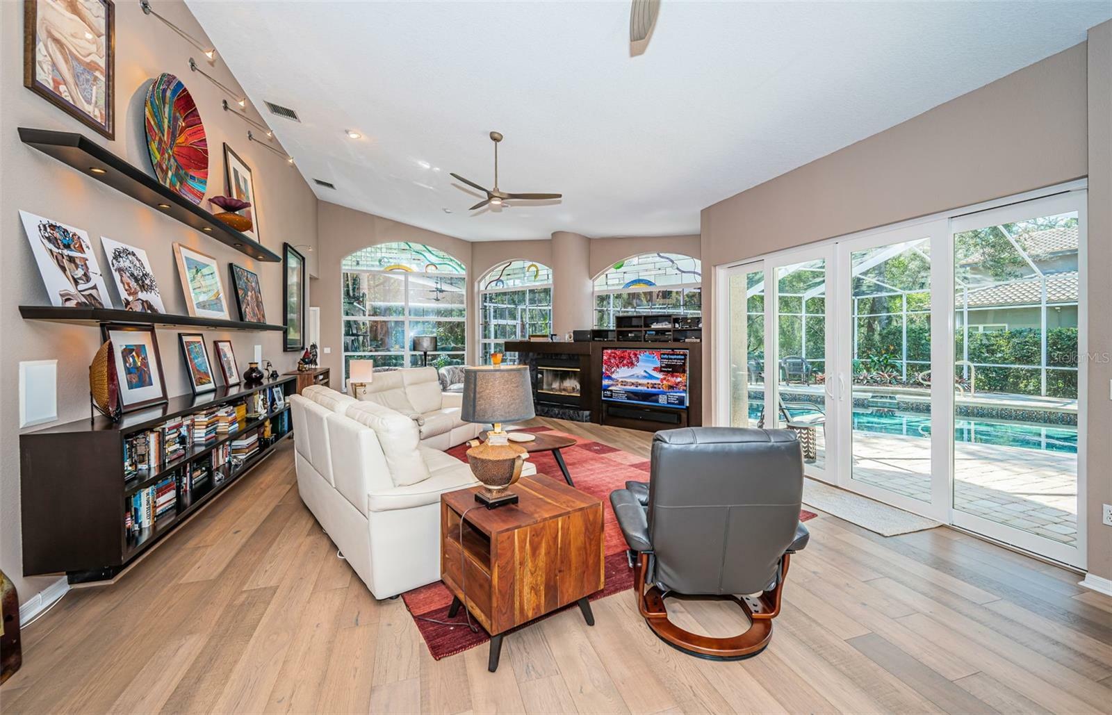 Property Photo:  4962 Turtle Creek Trail  FL 34677 