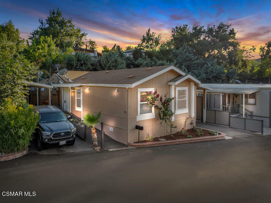 Property Photo:  4201 Topanga Canyon Boulevard 98  CA 91364 