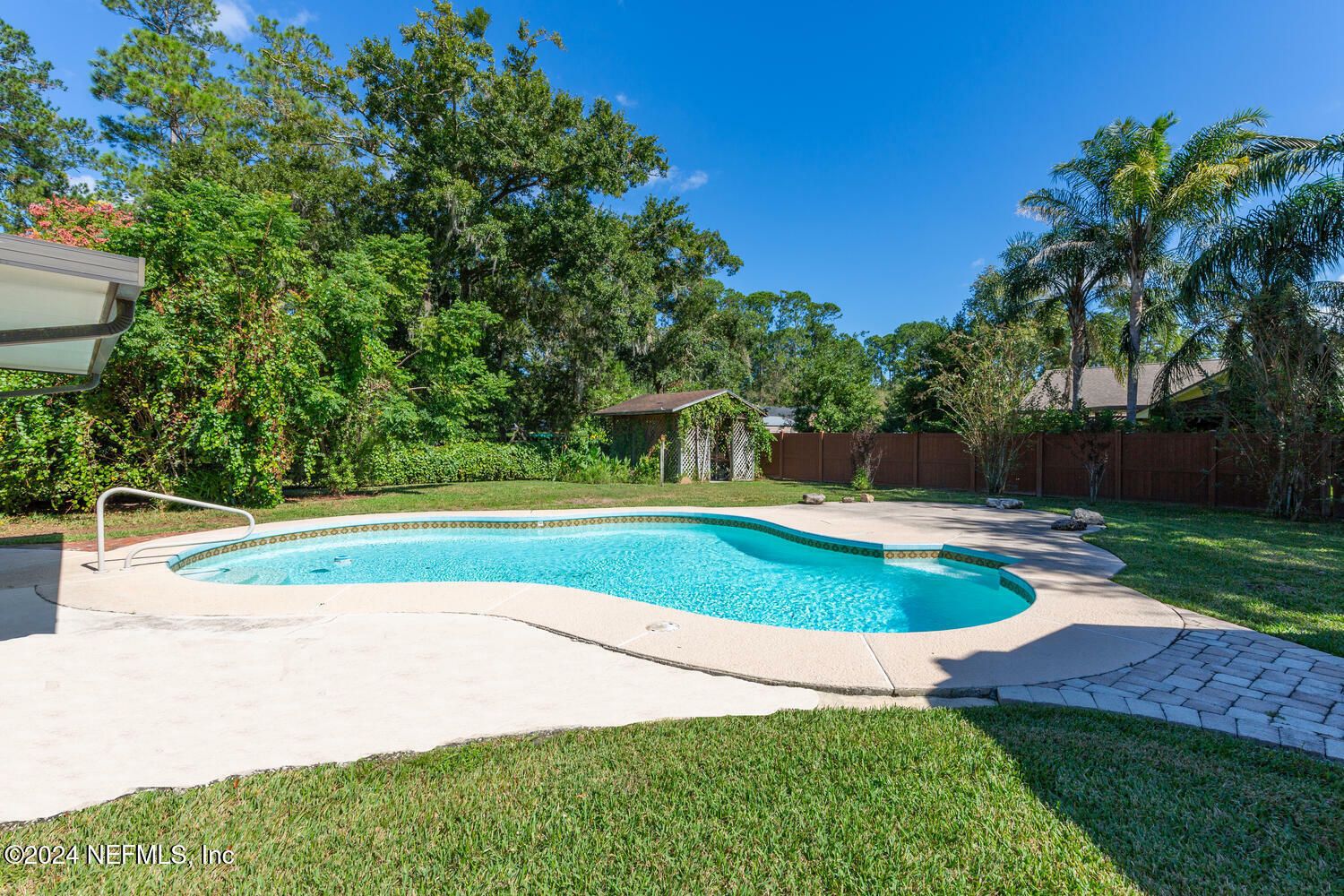 Property Photo:  12961 Silver Oak Drive  FL 32223 