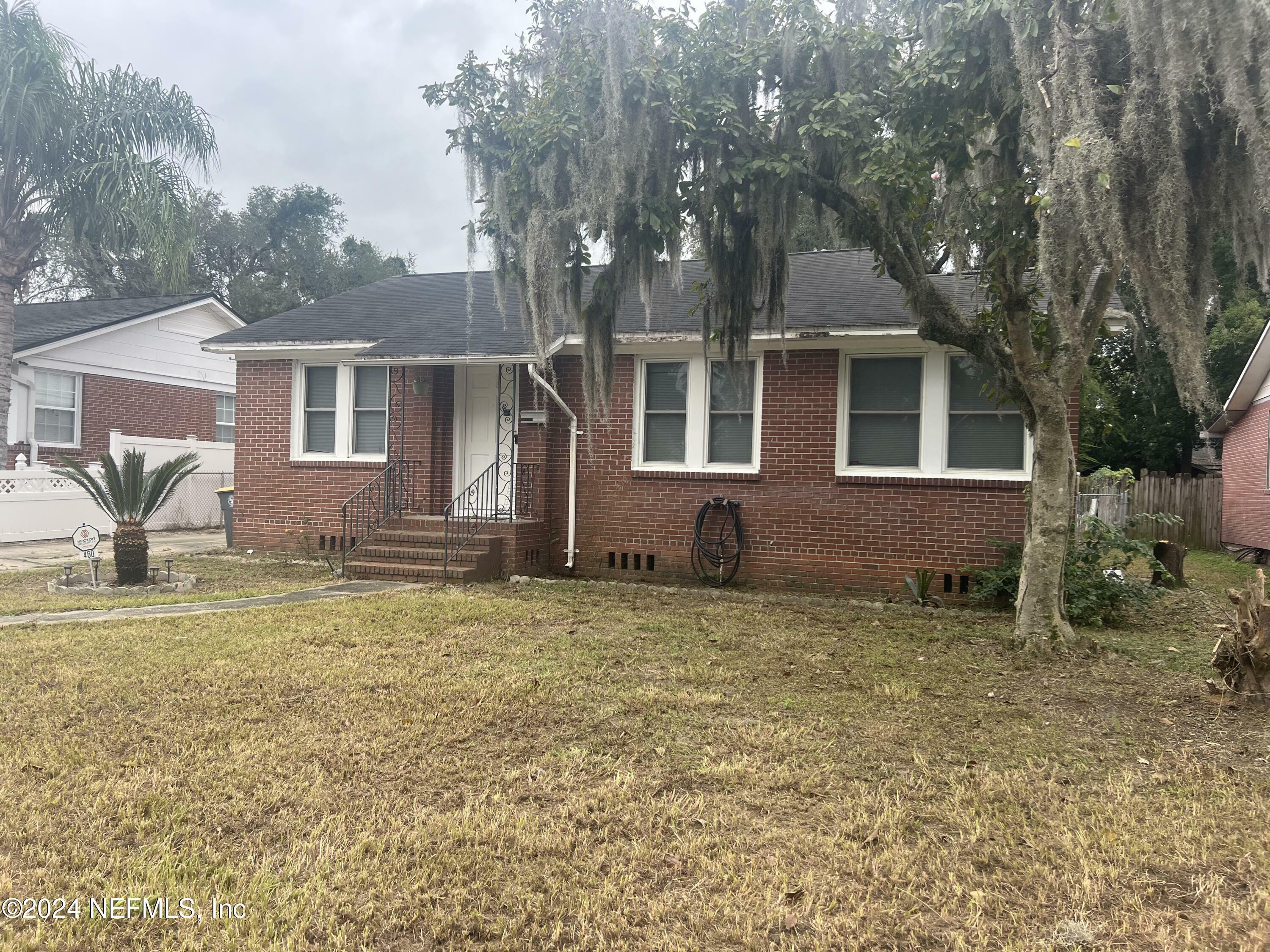 Property Photo:  460 W 70th Street  FL 32208 