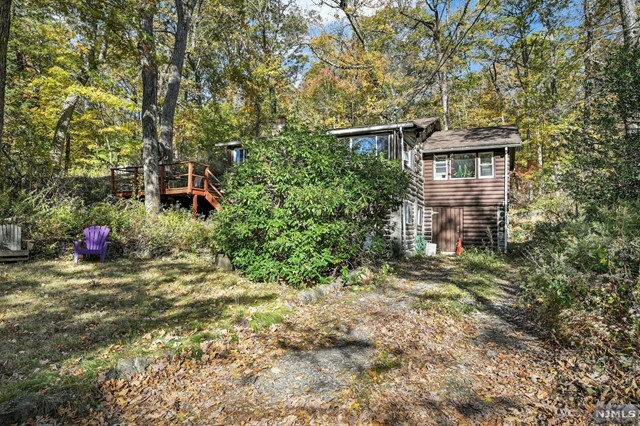 Property Photo:  41 East Park Drive  NJ 07480 