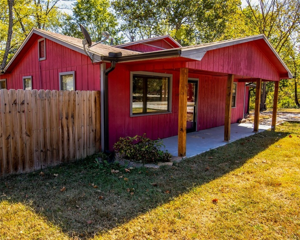 Property Photo:  240 Peerson Street  AR 72701 