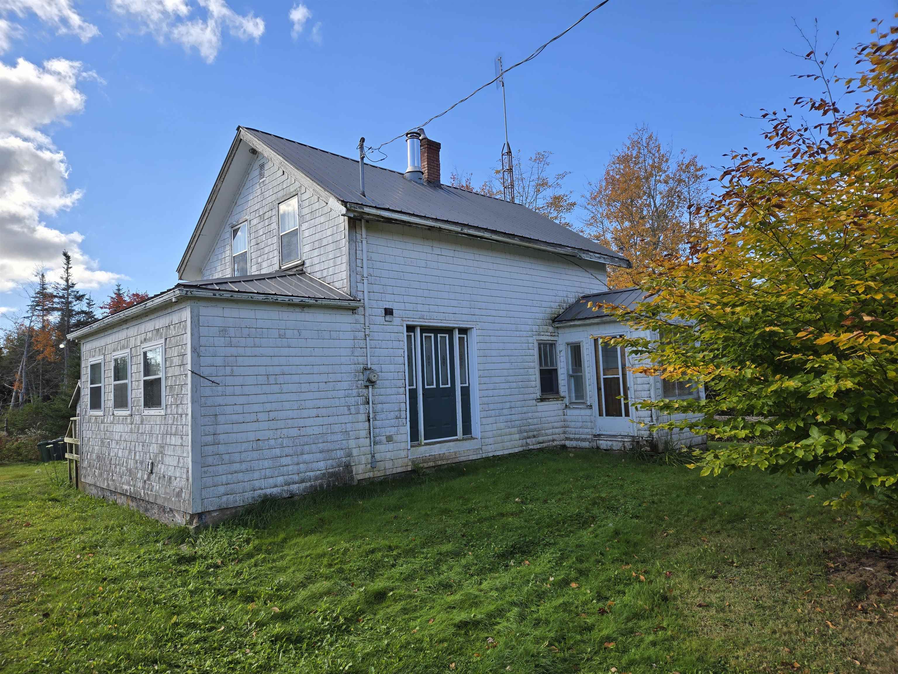 Photo de la propriété:  1308 Village Green Road  PE C1B 3V5 