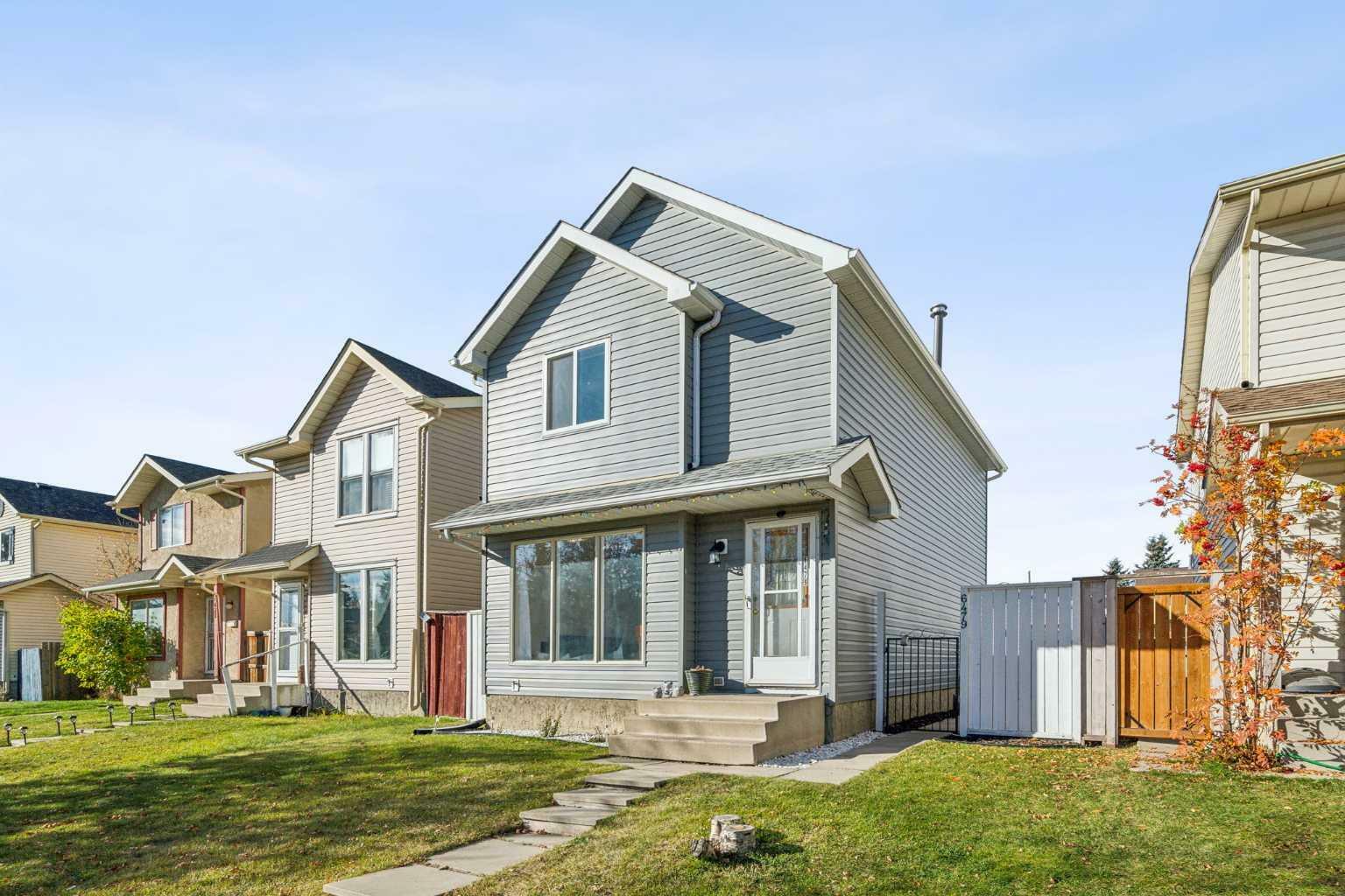 Photo de la propriété:  6479 54 Street NE  AB T3J 1Z4 