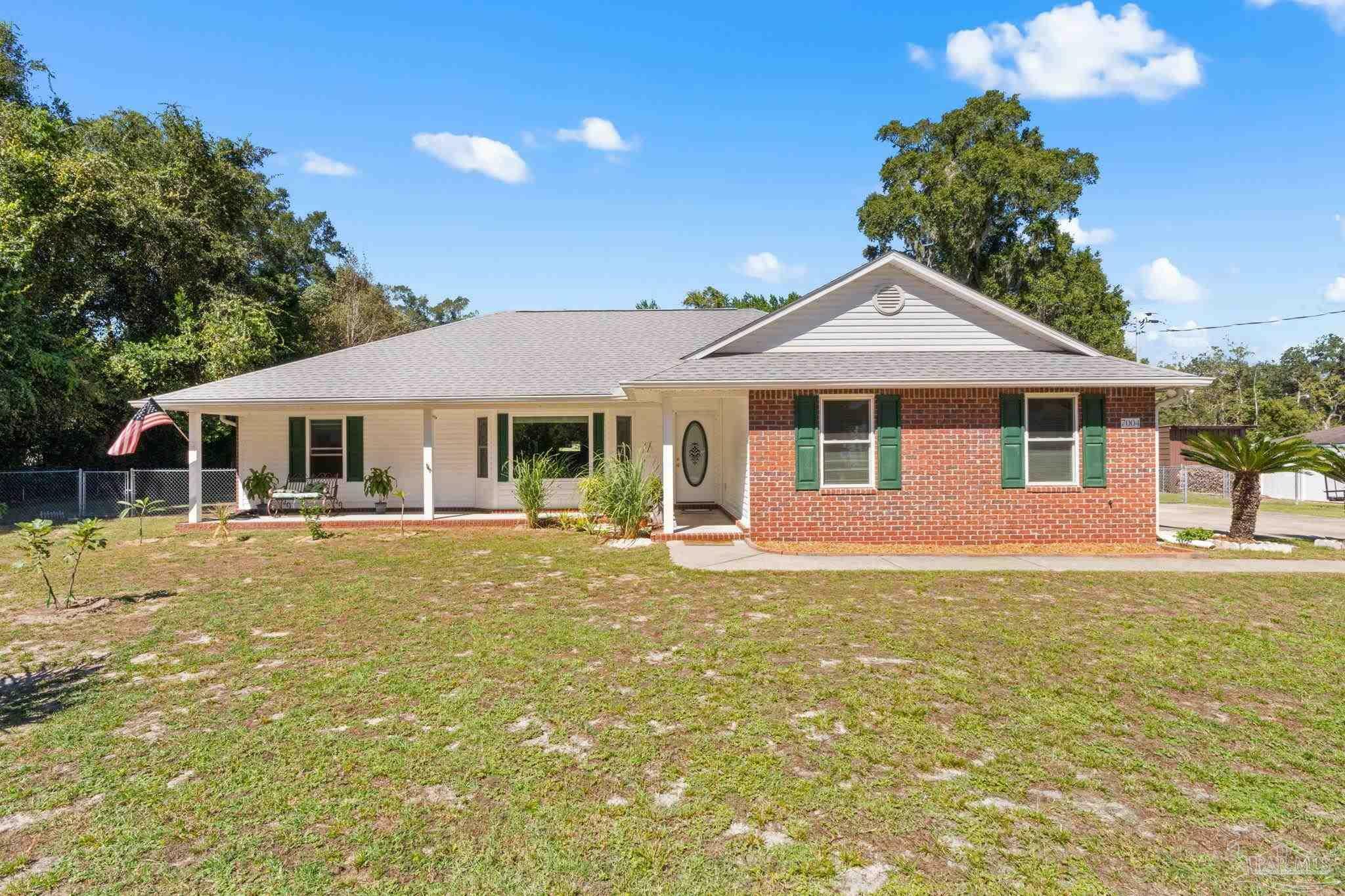 Property Photo:  7004 Overman St  FL 32583 