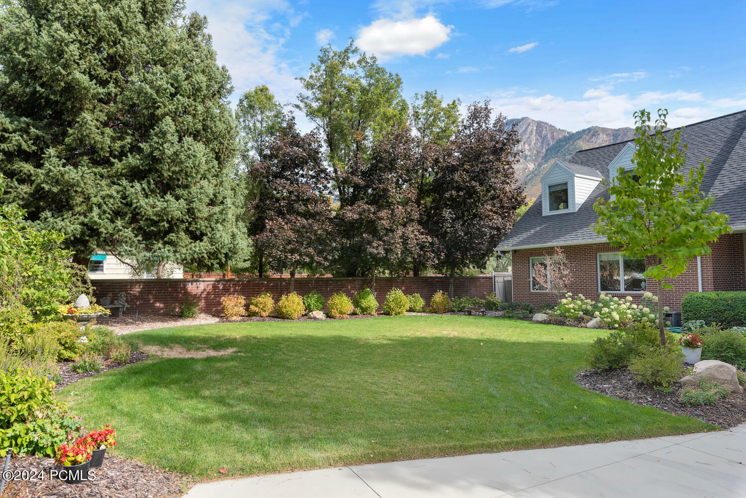 Property Photo:  2508 E Murray Holladay Road  UT 84117 