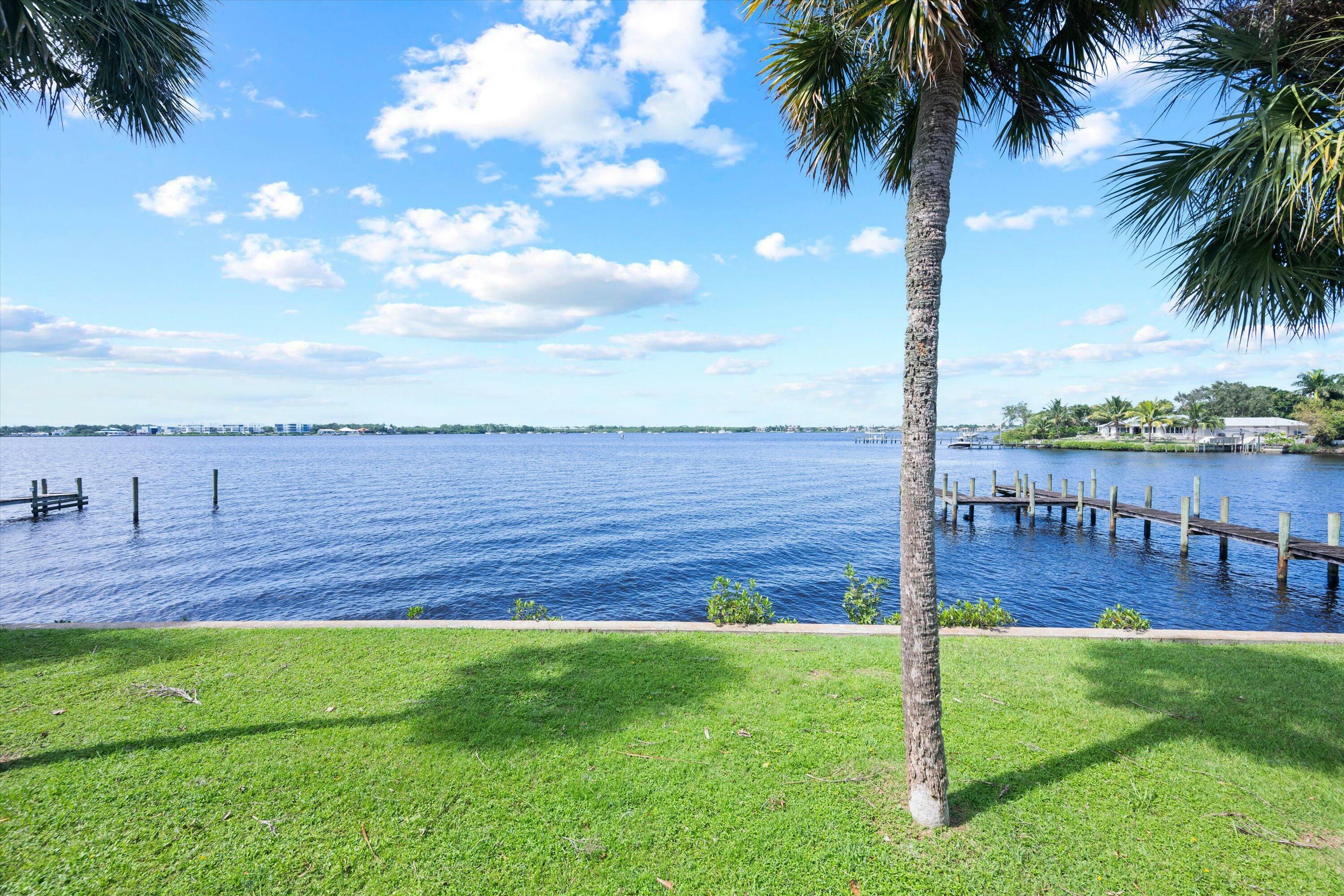 Property Photo:  1410 SW Palm City Road C  FL 34994 