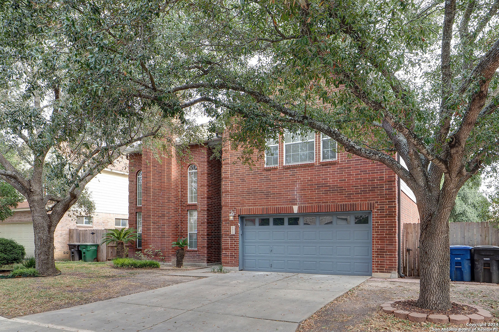 Property Photo:  5850 Creekway  TX 78247 