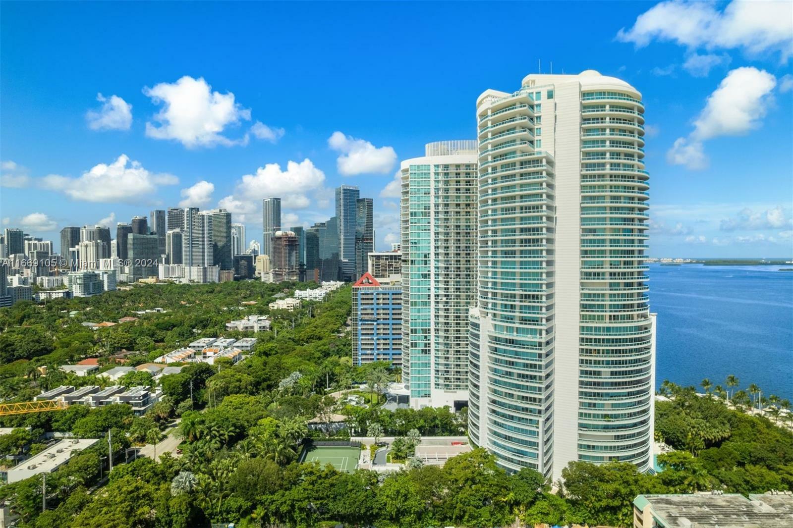 Property Photo:  2127 Brickell Ave 904  FL 33129 