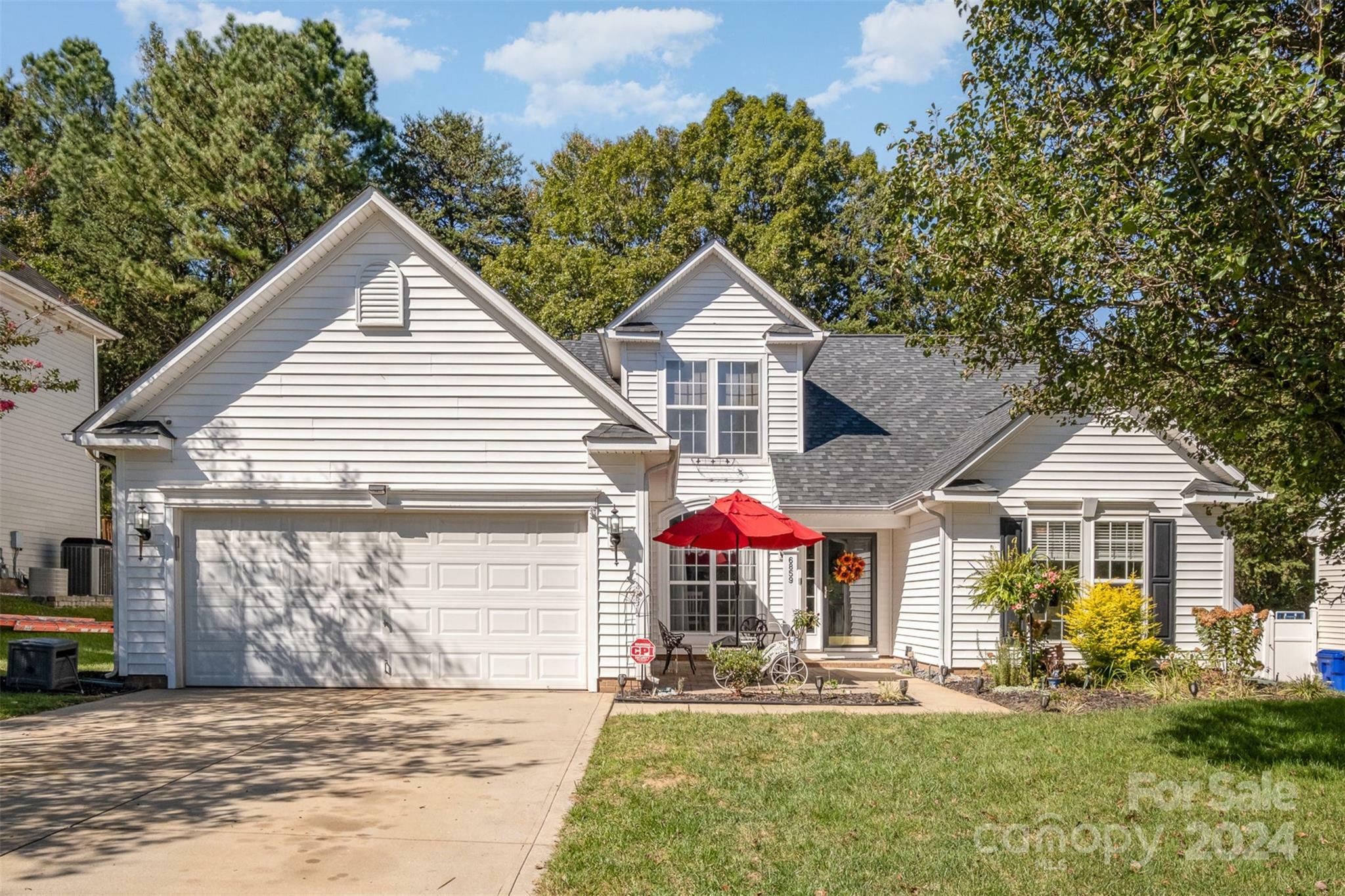 6859 Lakecrest Court  Denver NC 28037 photo