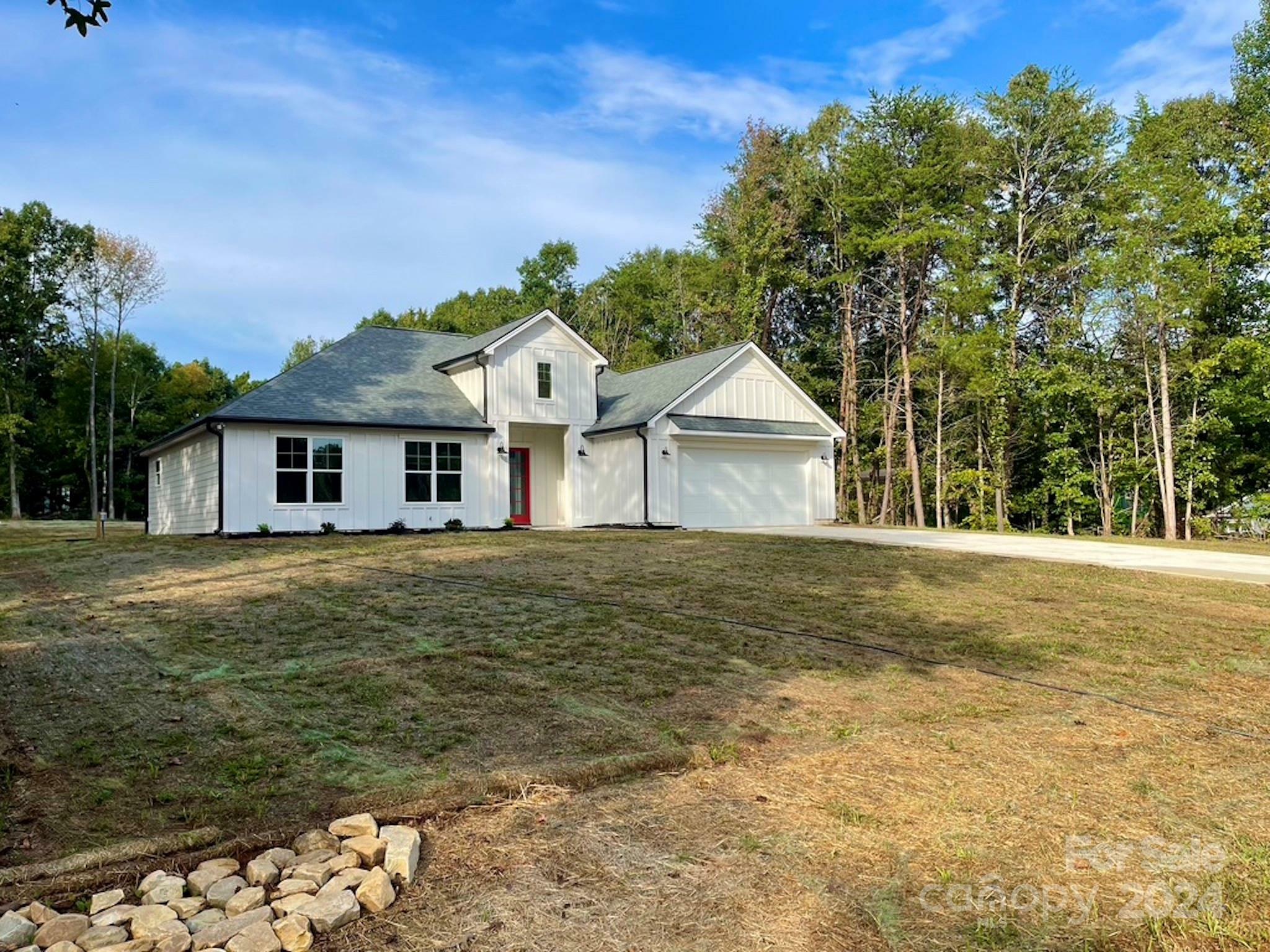 Property Photo:  6408 Lake Road  NC 28227 