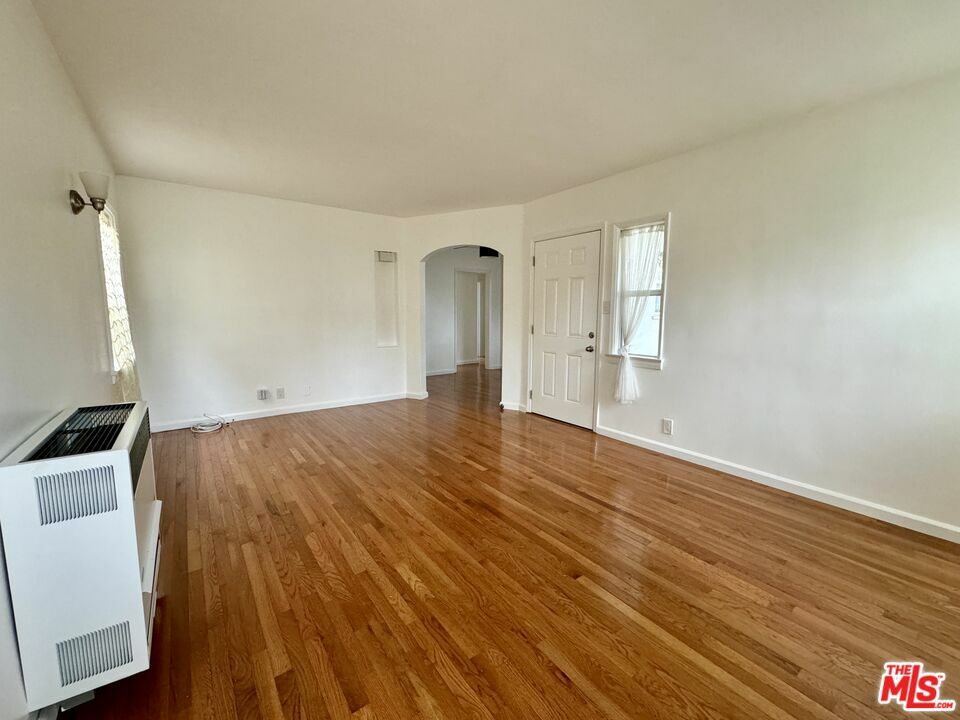 Property Photo:  4068   Creed Ave  CA 90008 