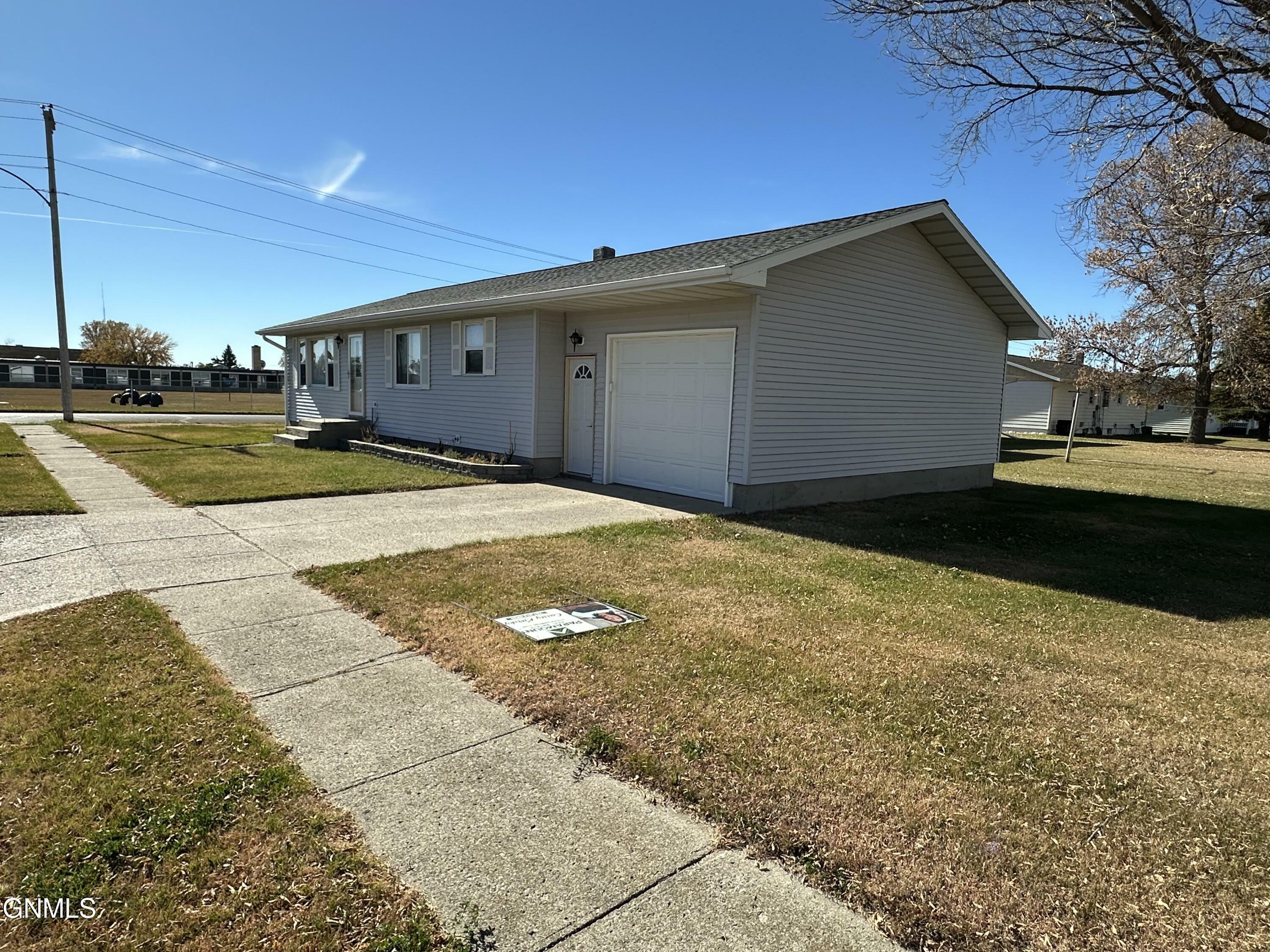 Property Photo:  24 S. 12th Street  ND 58495 