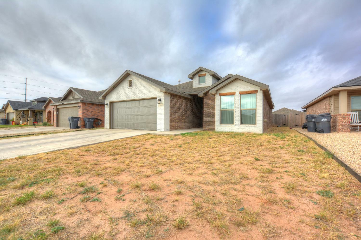 Property Photo:  3216 Virginia Avenue  TX 79407 